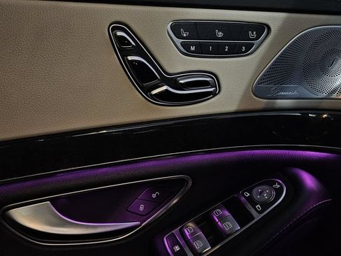 Used 2016 Mercedes-Benz S 550 Sedan image 15
