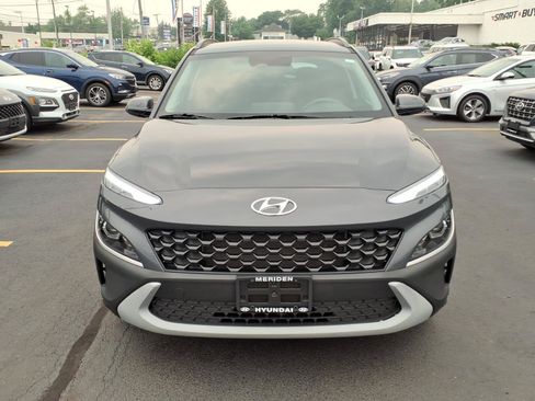 Used 2023 Hyundai Kona SEL AWD/4WD image 2