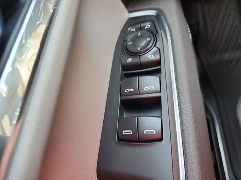 New 2026 GMC Sierra 1500 SLT w/ SLT Premium Plus Package AWD/4WD image 23