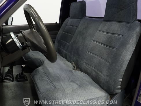 Used 1987 Toyota Pickup 4x4 Regular Cab image 40