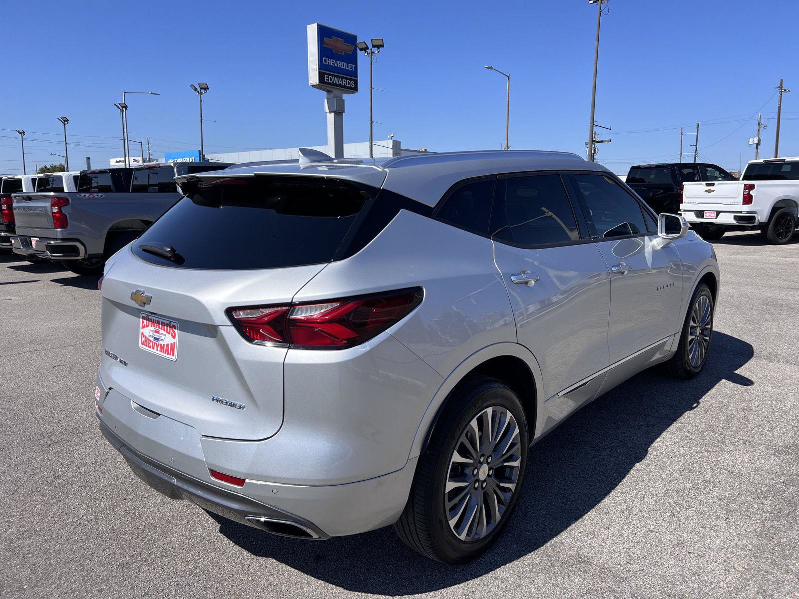 Used 2020 Chevrolet Blazer Premier w/ LPO, Sport Package AWD/4WD image 8