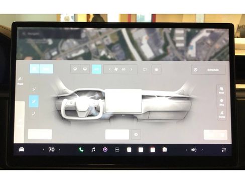 Used 2024 Tesla Model X image 29