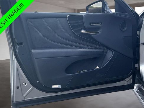 Used 2022 Lexus LS 500 w/ Accessory Package (Z2) RWD image 20