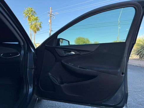 Used 2019 Chevrolet Malibu LT FWD image 32