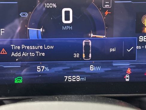 Used 2024 Chevrolet Equinox EV RS image 18