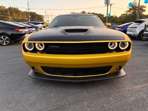 Used 2021 Dodge Challenger R/T Scat Pack w/ T/A Package RWD image 2