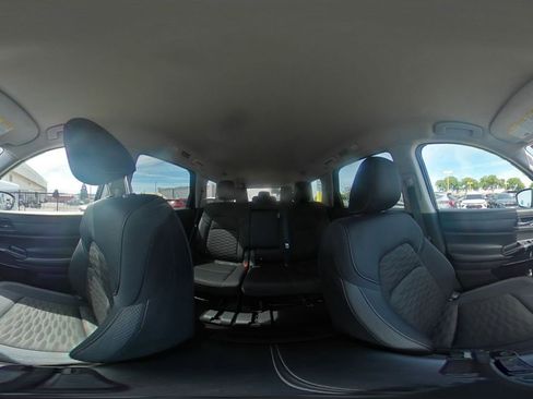 Used 2025 Nissan Pathfinder SV image 45