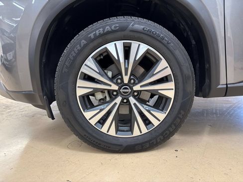 Used 2023 Nissan Rogue SV FWD image 31