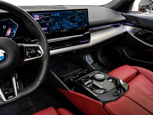 Used 2026 BMW 530i w/ M Sport Package image 28