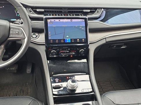 Used 2022 Jeep Grand Cherokee Limited 4xe w/ MOPAR Finishing Package image 15