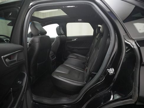 Used 2020 Ford Edge ST w/ Equipment Group 401A AWD/4WD image 16