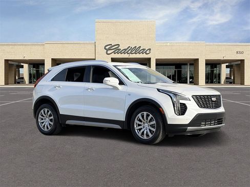 Certified 2023 Cadillac XT4 Premium Luxury image 3