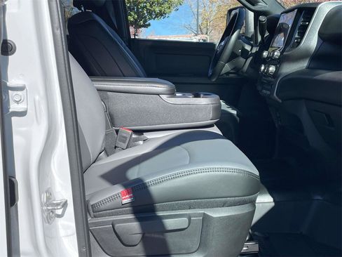 New 2026 RAM 2500 Tradesman w/ Chrome Appearance Group image 33