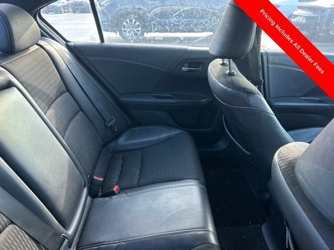 Used 2017 Honda Accord Sport image 4