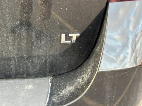 Used 2017 Chevrolet Equinox LT image 8