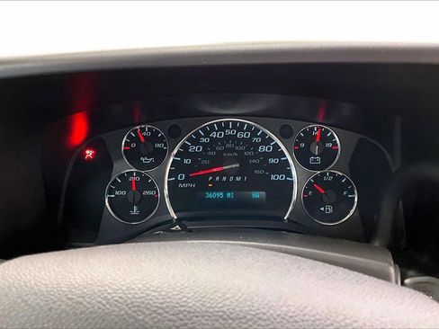 Used 2020 Chevrolet Express 2500 LT w/ LT Preferred Equipment Group image 18