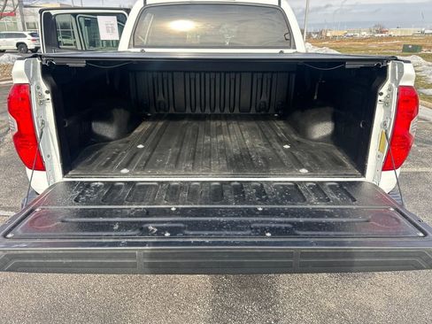 Used 2019 Toyota Tundra SR5 image 38