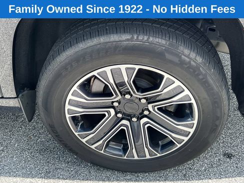 Certified 2024 Jeep Wagoneer L Series II w/ Flexible Seating Group AWD/4WD image 22
