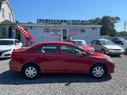 Used 2010 Toyota Corolla LE FWD image 5