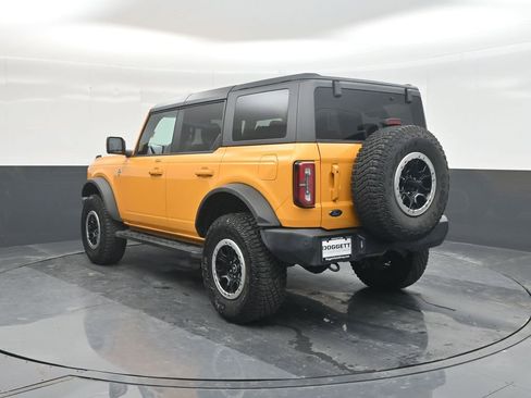 Certified 2022 Ford Bronco Outer Banks w/ Sasquatch Package AWD/4WD image 22