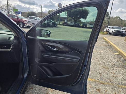 Used 2024 GMC Terrain Denali image 16