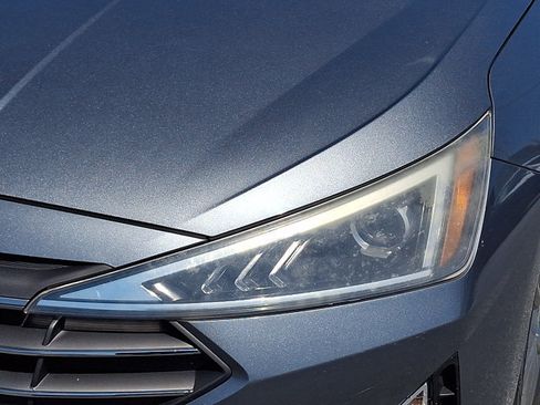 Used 2019 Hyundai Elantra Value Edition FWD image 9