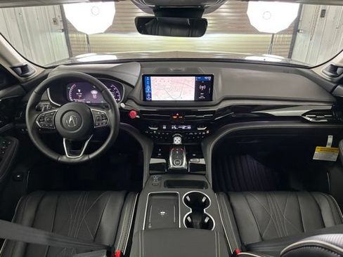 Certified 2026 Acura MDX w/ Advance Package AWD/4WD image 22