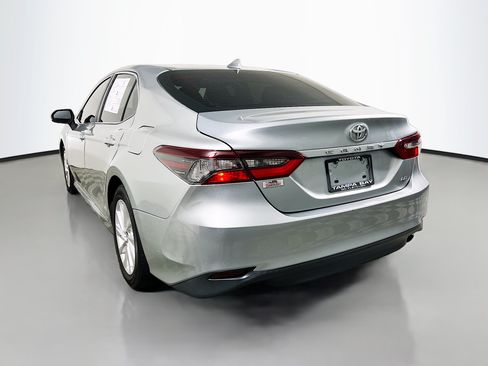 Used 2022 Toyota Camry LE FWD image 8