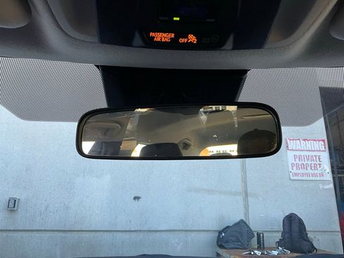 Used 2025 Toyota Corolla LE image 17