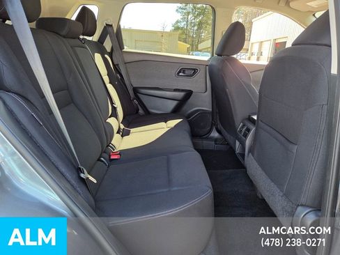 Used 2023 Nissan Rogue S image 15