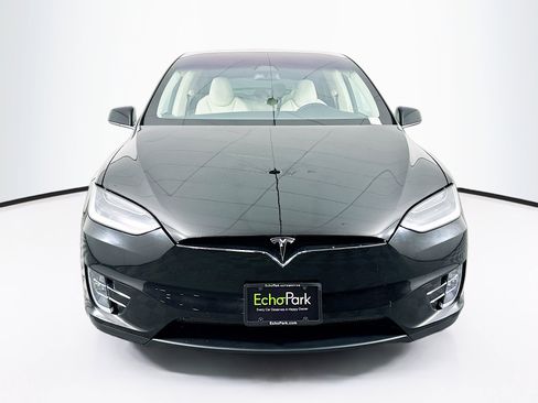 Used 2019 Tesla Model X 75D image 2