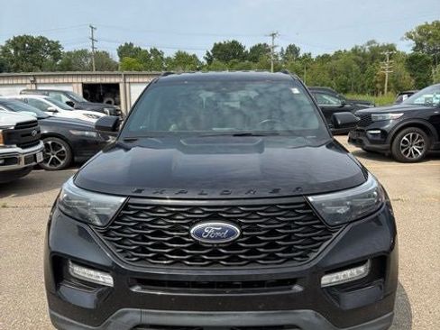 Used 2022 Ford Explorer ST-Line w/ Class IV Trailer Tow Package AWD/4WD image 5