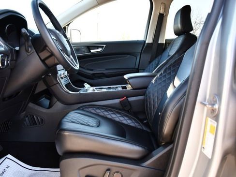 Used 2024 Ford Edge Titanium image 15