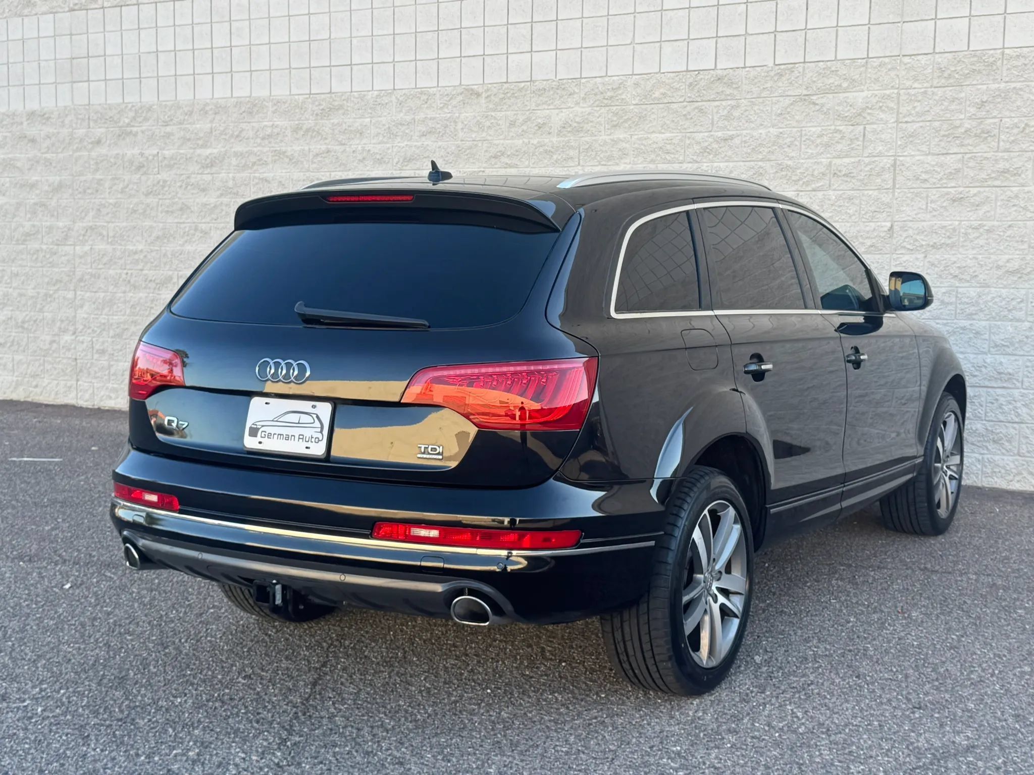 Used 2015 Audi Q7 TDI Premium Plus w/ Premium Plus Package AWD/4WD image 4