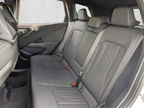 New 2025 BMW X3 xDrive30i w/ Premium Package image 16