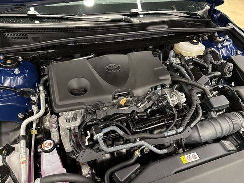 Used 2025 Toyota Camry SE AWD/4WD image 31