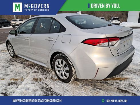 Used 2023 Toyota Corolla LE image 4