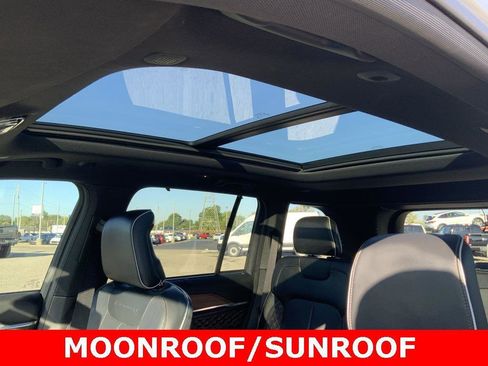 Used 2022 Jeep Grand Cherokee Summit w/ Advanced Protech Group IV image 6