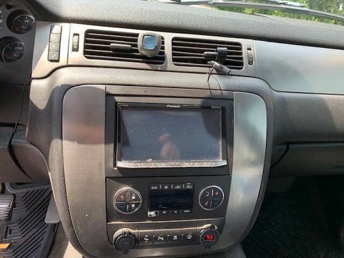 Used 2007 Chevrolet Avalanche LT w/ LT Preferred Equipment Group AWD/4WD image 17