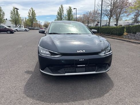 Used 2024 Kia EV6 Light image 2