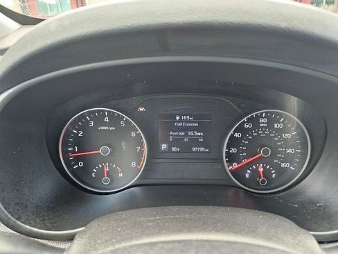 Used 2021 Kia Sportage LX FWD image 16