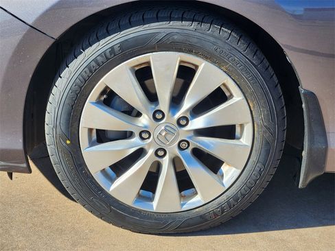 Used 2015 Honda Accord EX image 11