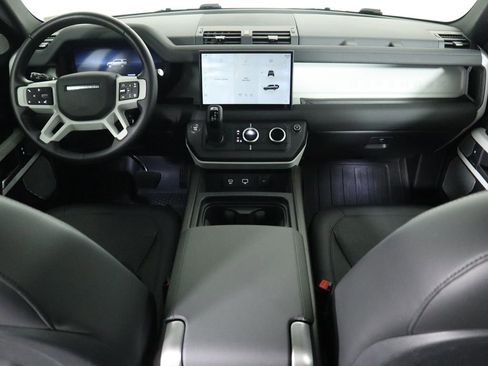 Used 2024 Land Rover Defender 130 S image 13