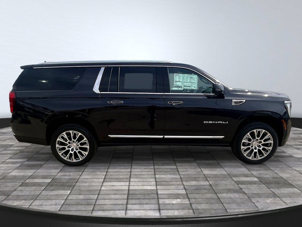 New 2026 GMC Yukon XL Denali w/ Sun & Power Step Package AWD/4WD image 17