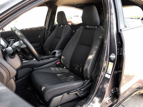 Used 2022 Honda HR-V Sport image 8