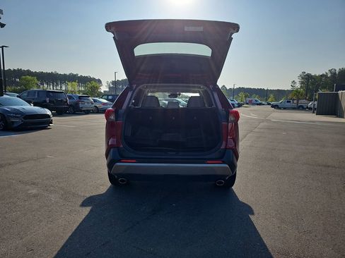 Used 2019 Toyota RAV4 Limited w/ Cold Weather Package FWD image 17