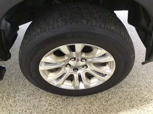 Used 2015 RAM 1500 Laramie Longhorn w/ Convenience Group image 24