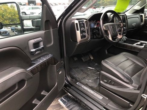 Used 2016 GMC Sierra 2500 Denali image 11