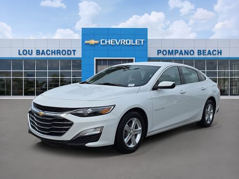 Used 2023 Chevrolet Malibu LS w/ Driver Confidence Package FWD image 3