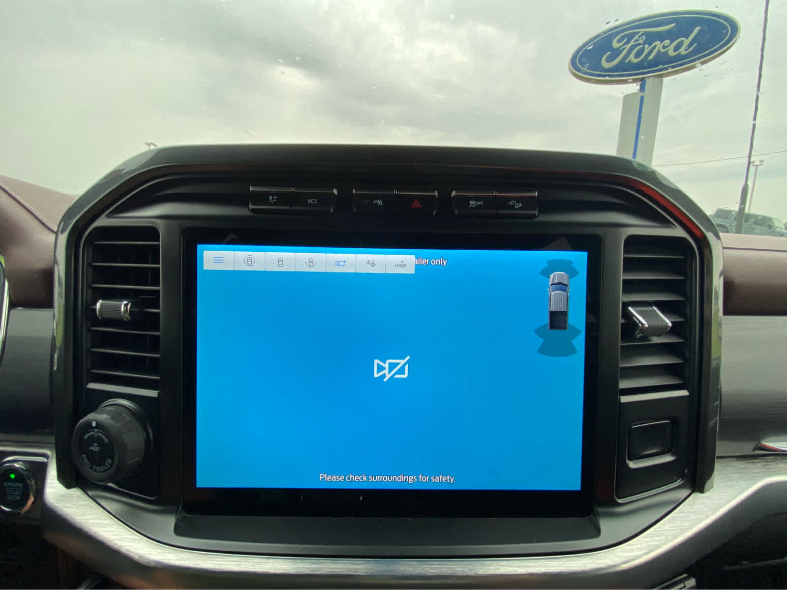 Used 2023 Ford F150 Lariat w/ Equipment Group 502A High AWD/4WD image 32